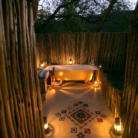 Отель The Hide Safari Camp Dete Экстерьер фото
