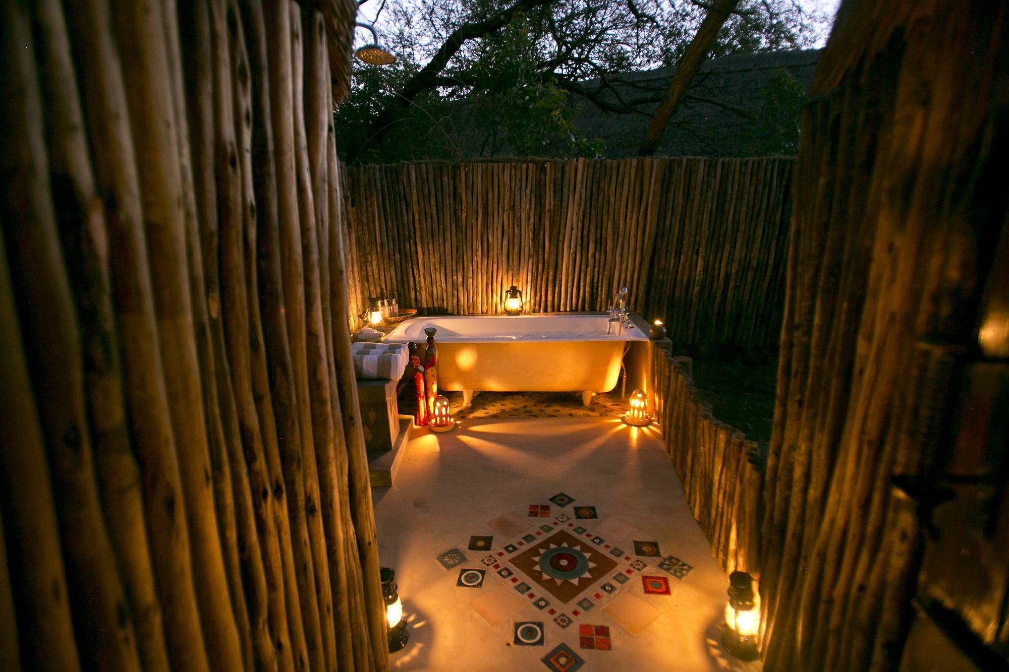 Отель The Hide Safari Camp Dete Экстерьер фото